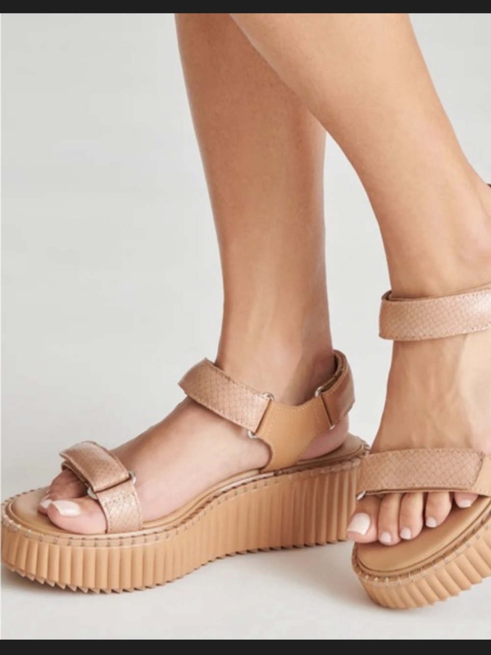 Dolce Vita Debra, Toffee embossed leather strap platform sandal size 7.5 - Picture 5 of 17